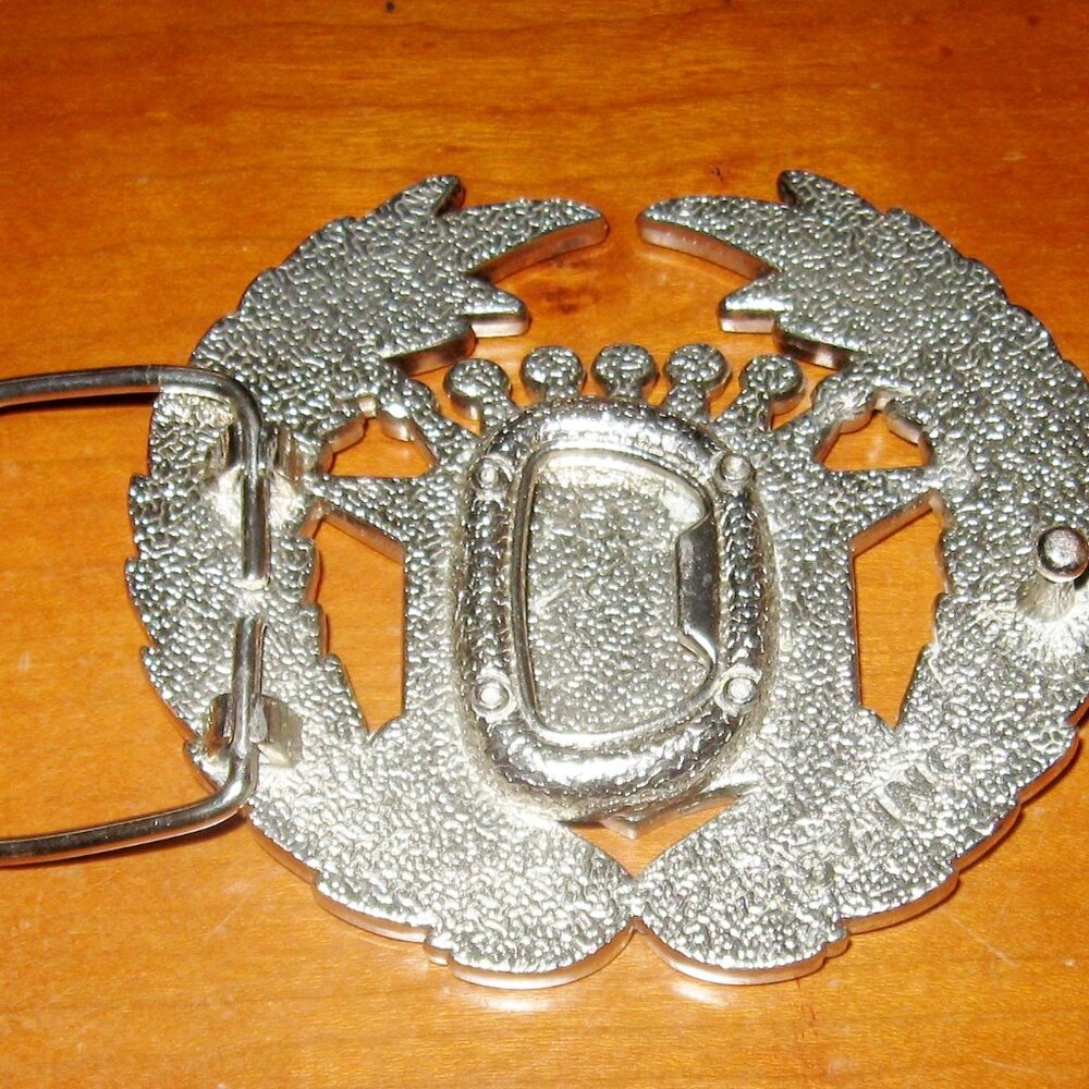 Cadillac Mudflap Girl Belt Buckle Large Silver w/ Bottle Opener 187 Inc. > In go - Picture 5 of 5
